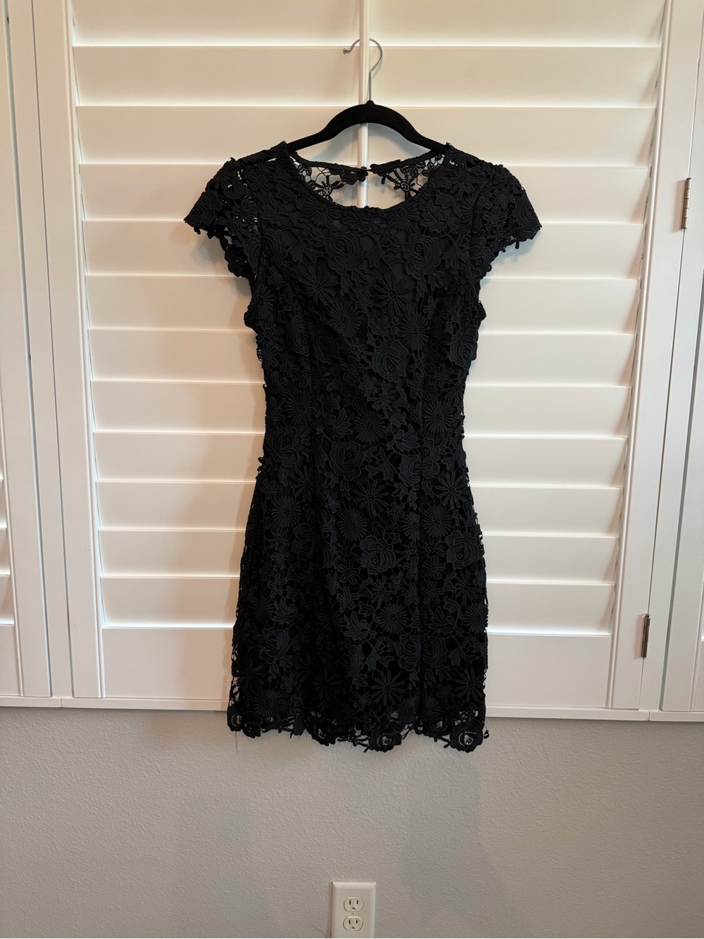 Lulus black floral dress